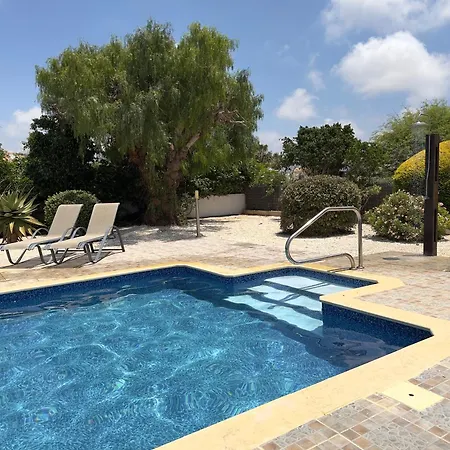 别墅 Leo's Paradise Family Away From With Large Pool *