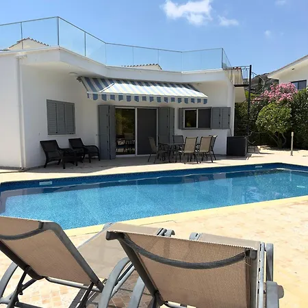 Leo's Paradise Family Away From With Large Pool Vilă *